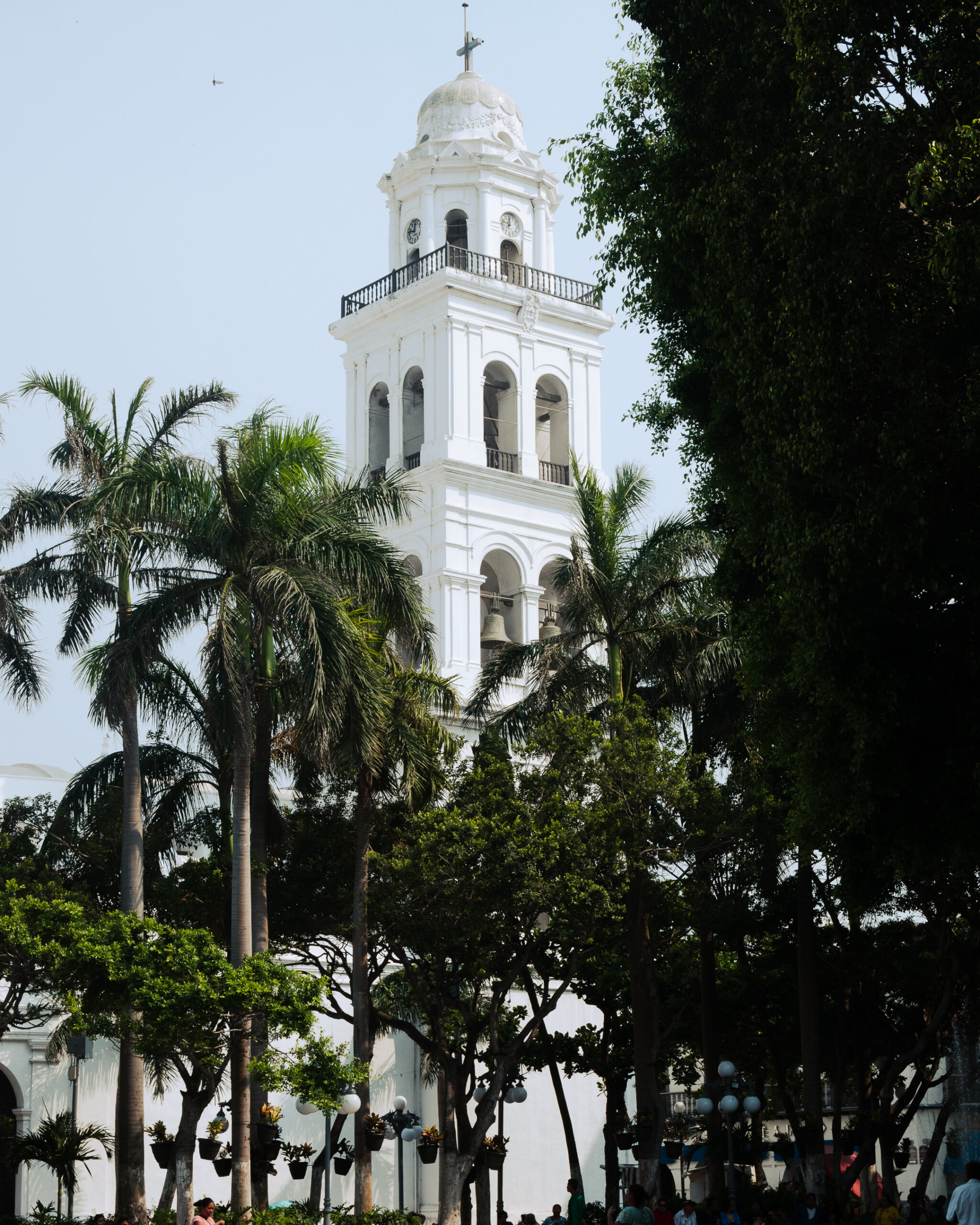 Veracruz Travel Guide : City centre of Veracruz, church in the main square